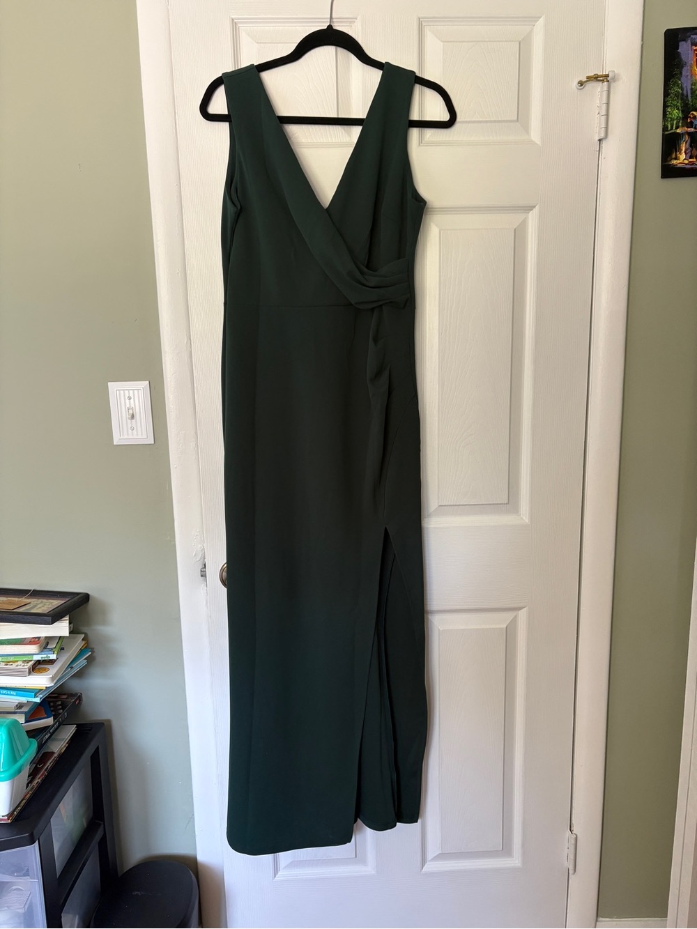 Woosea Elegant Deep Green V-Neck Evening Dress - Size L